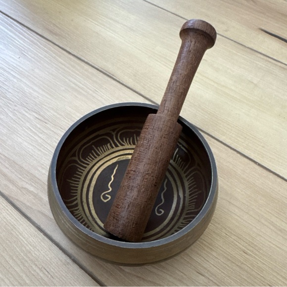 Tibetan Singing Bowl, Meditation, Brass,  Buddhism Musical Bell, Yoga - Picture 4 of 5